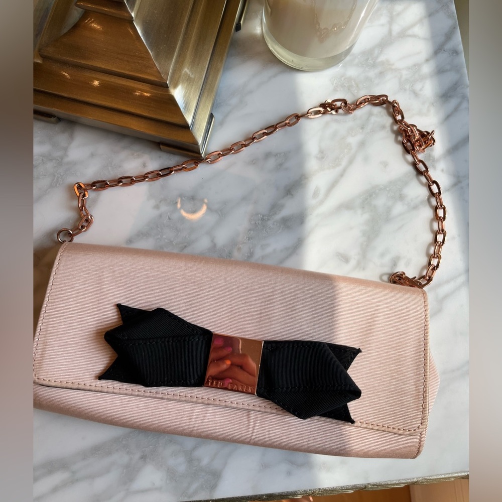 Ted Baker - Elegant Gold Chain Handbag